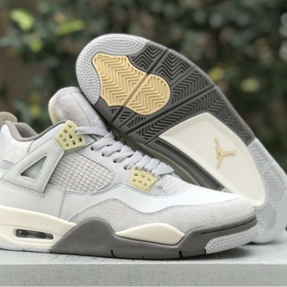 Jordan 4 Photonz Gray and Cream Sneakers Brand (worn slightly) - Picture 6 of 9